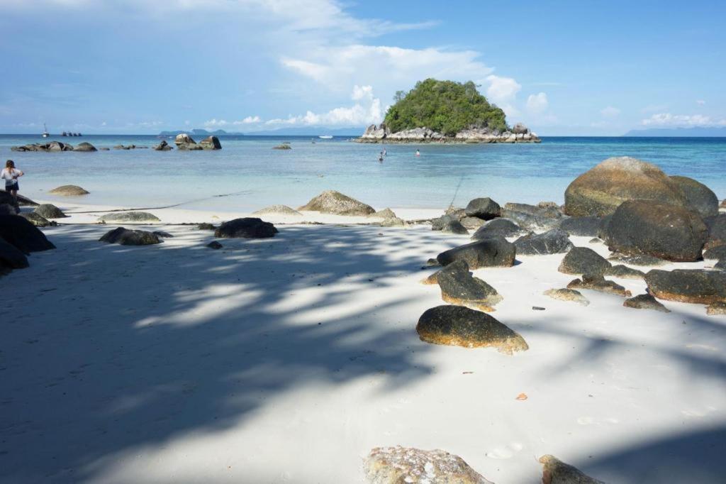 The Breeze Lipe Resort Экстерьер фото